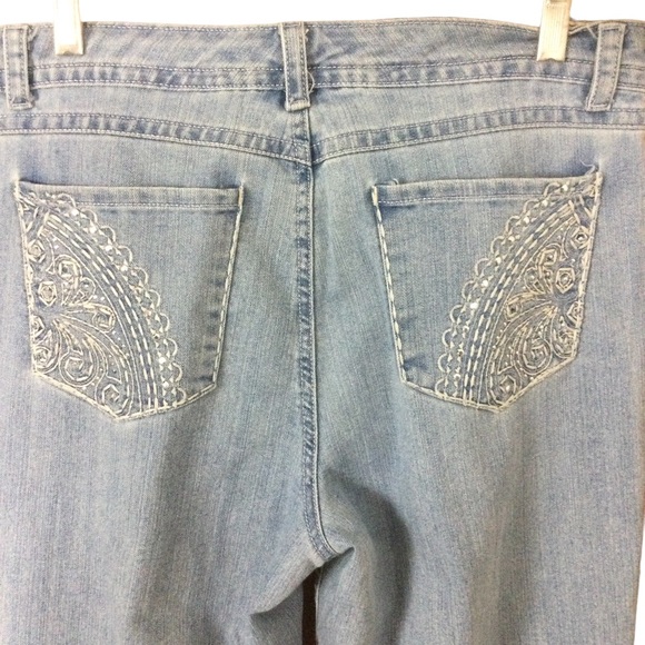 Gloria Vanderbilt Light Wash Skimmer Capri Size 10 - Picture 5 of 13